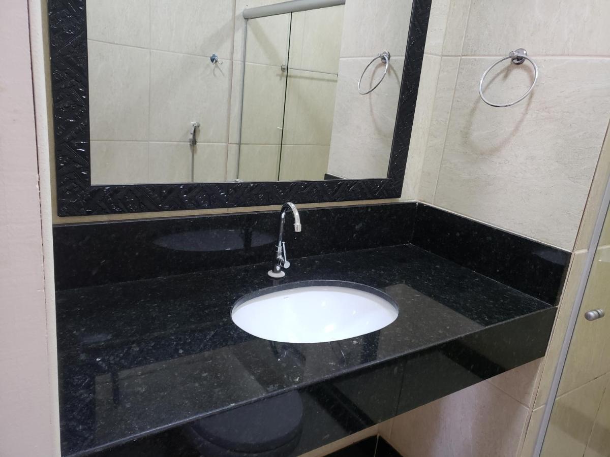 Enseada Suites Guarapari Exteriör bild